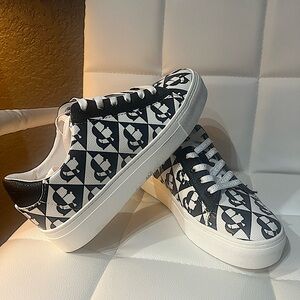 Karl Lagerfeld kapri karl iconic lo lace , Women’s snickers Brand New gorgeous!
